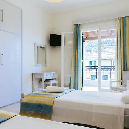 Nikos Cassiopeia * Kassiopi