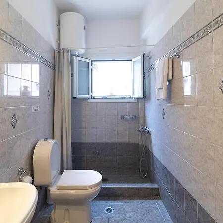 Nikos Cassiopeia Apartment Kassiopi